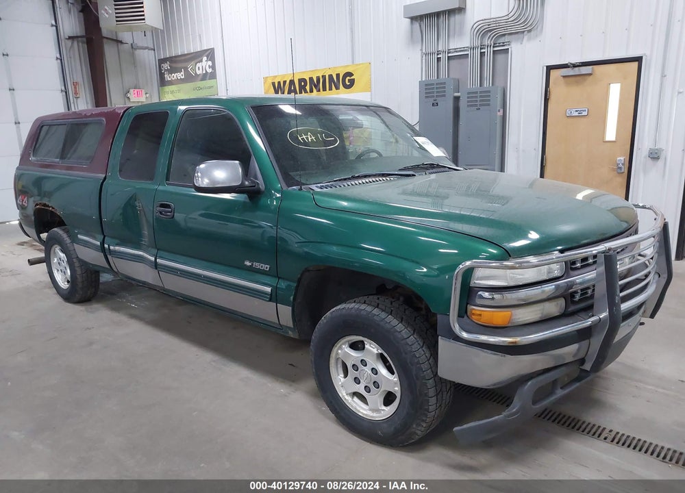2000 CHEVROLET SILVERADO 1500 LS VIN: 2GCEK19T0Y1167462