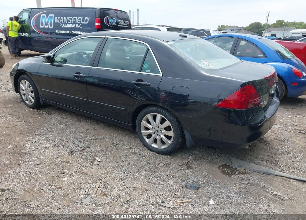 2007 HONDA ACCORD 3.0 EX VIN: 1HGCM66857A062002