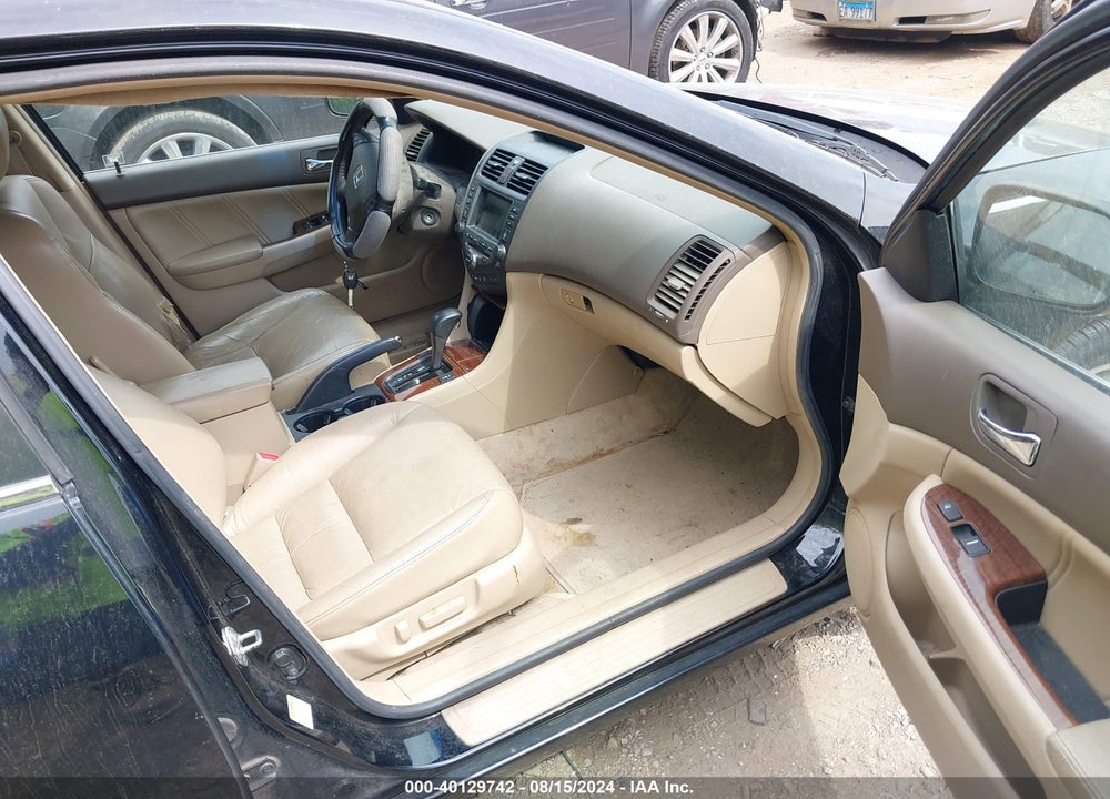 2007 HONDA ACCORD 3.0 EX VIN: 1HGCM66857A062002