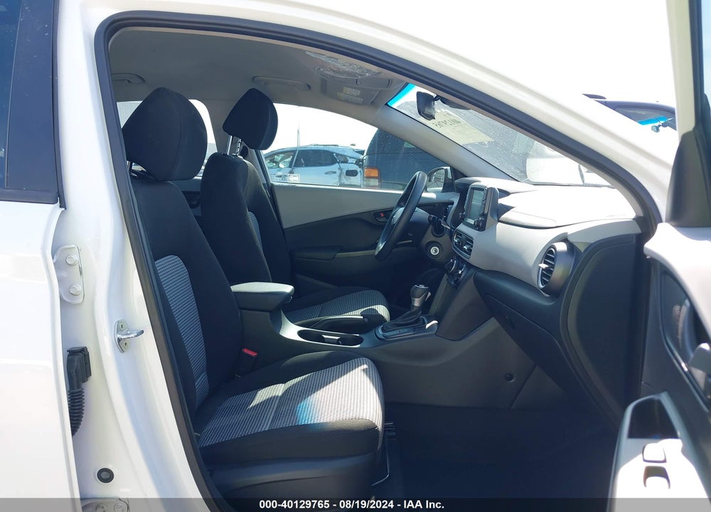 2021 HYUNDAI KONA SE VIN: KM8K12AA6MU741708