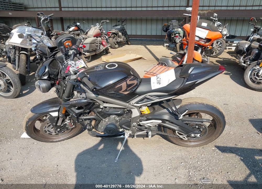 2023 TRIUMPH MOTORCYCLE STREET TRIPLE RS VIN: SMTA554S6PTBE2151