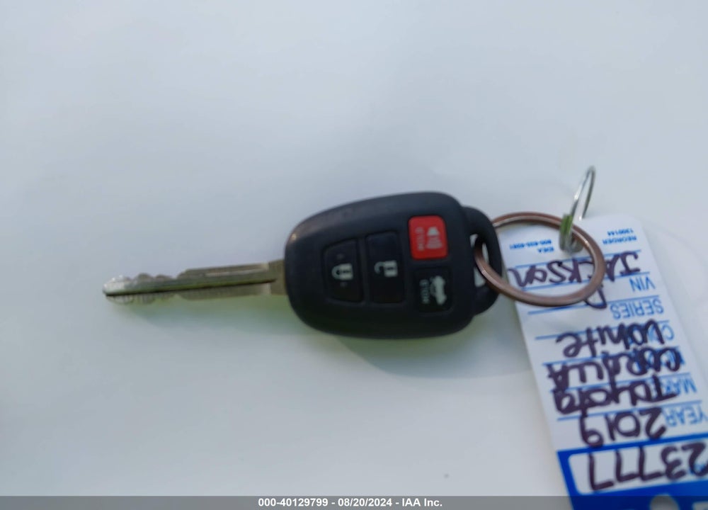 2019 TOYOTA COROLLA SE VIN: 5YFBURHE7KP939169