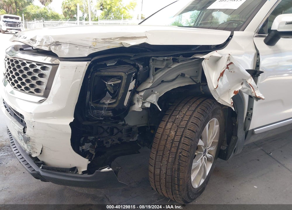 2020 KIA TELLURIDE LX VIN: 5XYP24HC6LG072446