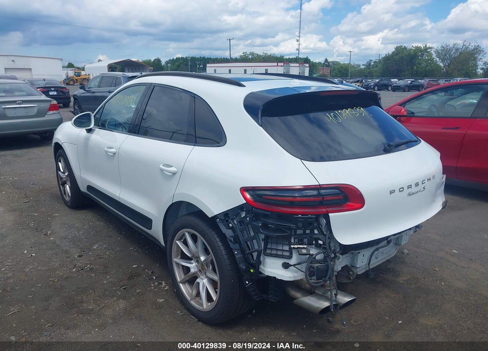2017 PORSCHE MACAN S VIN: WP1AB2A53HLB19531