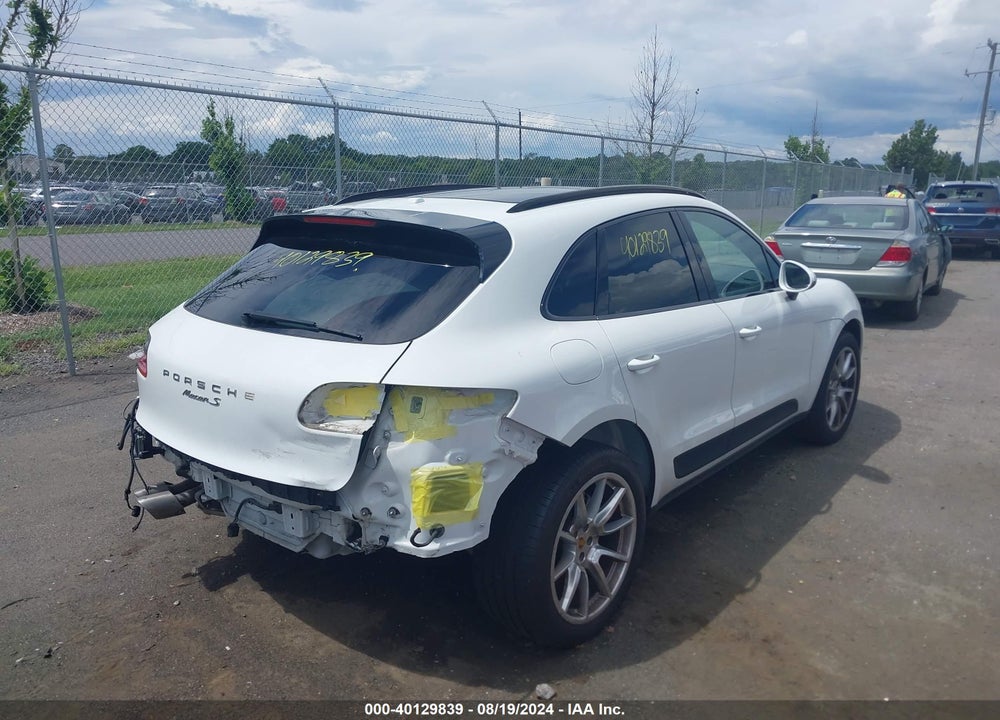 2017 PORSCHE MACAN S VIN: WP1AB2A53HLB19531