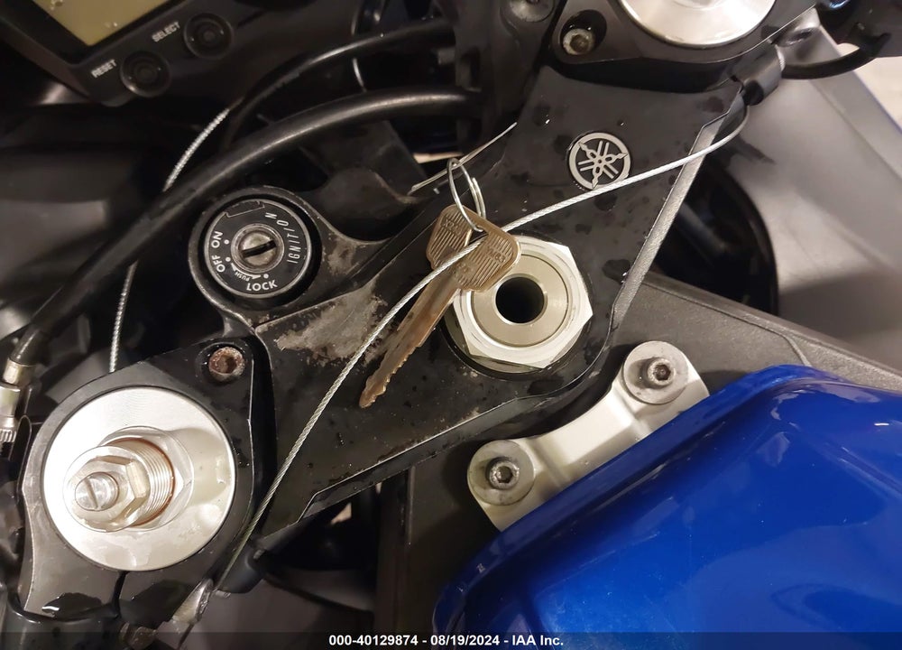 2005 YAMAHA YZFR6 L VIN: JYARJ06E25A025647