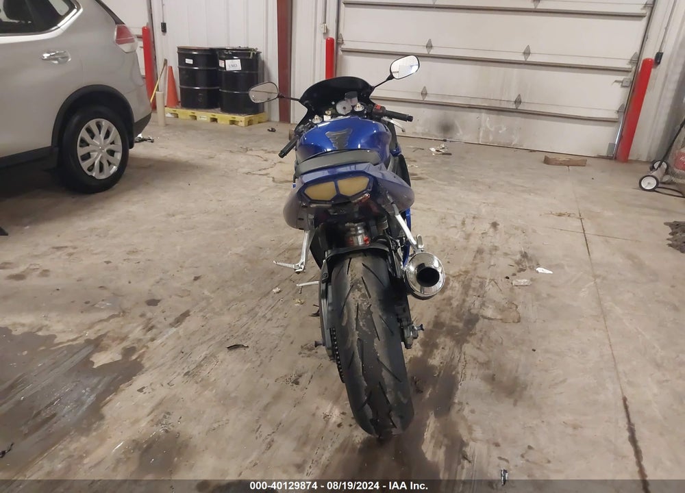2005 YAMAHA YZFR6 L VIN: JYARJ06E25A025647