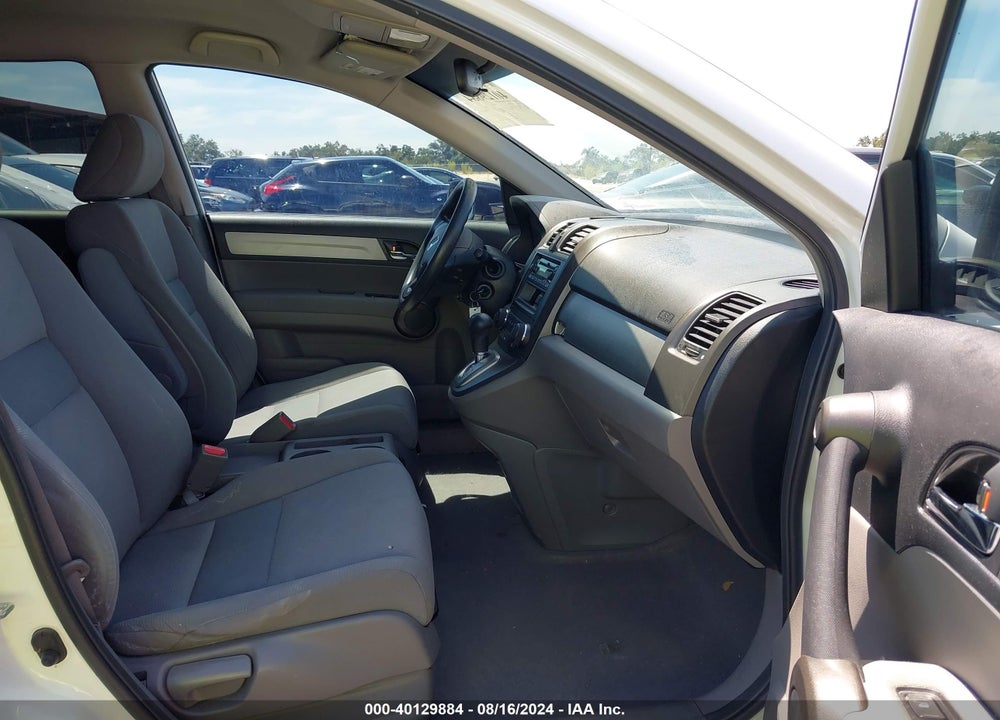 2011 HONDA CR-V LX VIN: JHLRE3H33BC010423