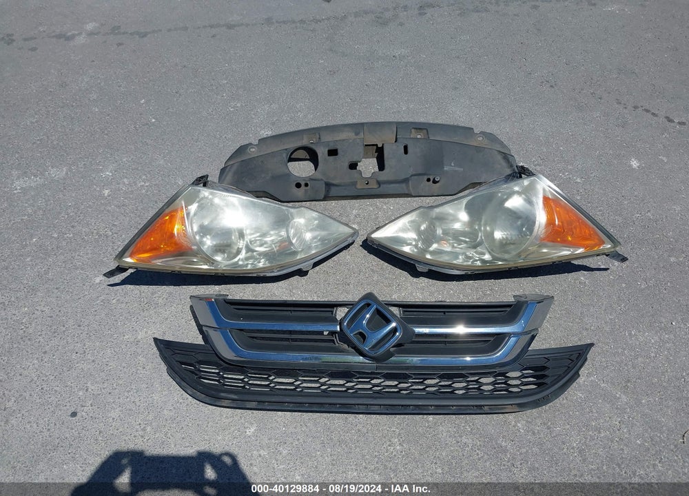 2011 HONDA CR-V LX VIN: JHLRE3H33BC010423