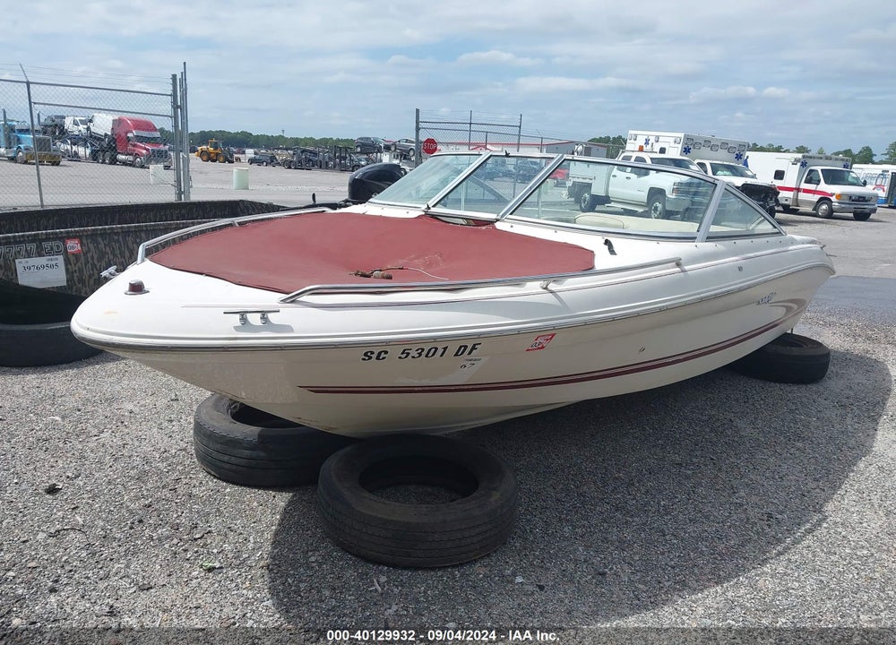 1999 SEA RAY MODEL 185BR VIN: SERV2164I899