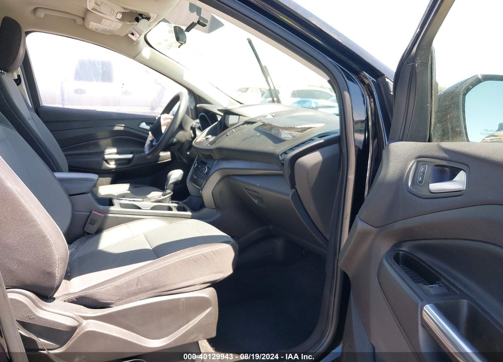 2019 FORD ESCAPE SE VIN: 1FMCU0GD6KUB10942