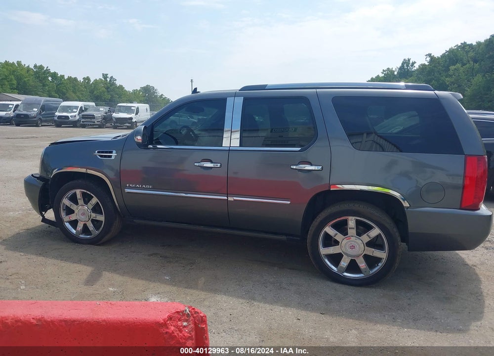 2014 CADILLAC ESCALADE LUXURY VIN: 1GYS4BEFXER180123