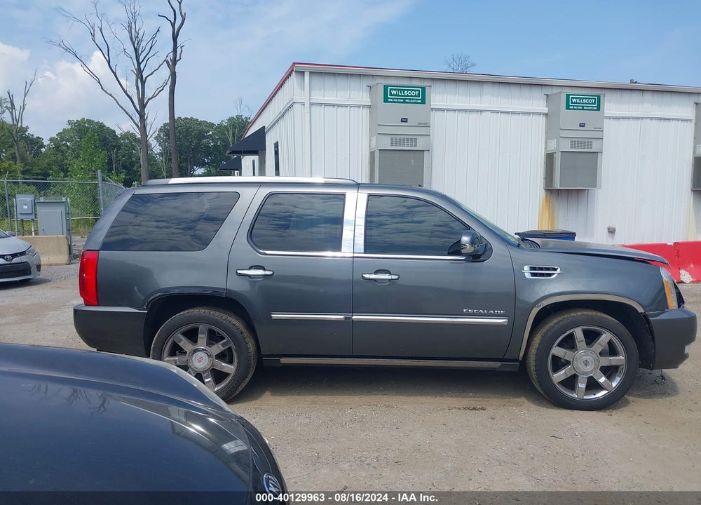 2014 CADILLAC ESCALADE LUXURY VIN: 1GYS4BEFXER180123