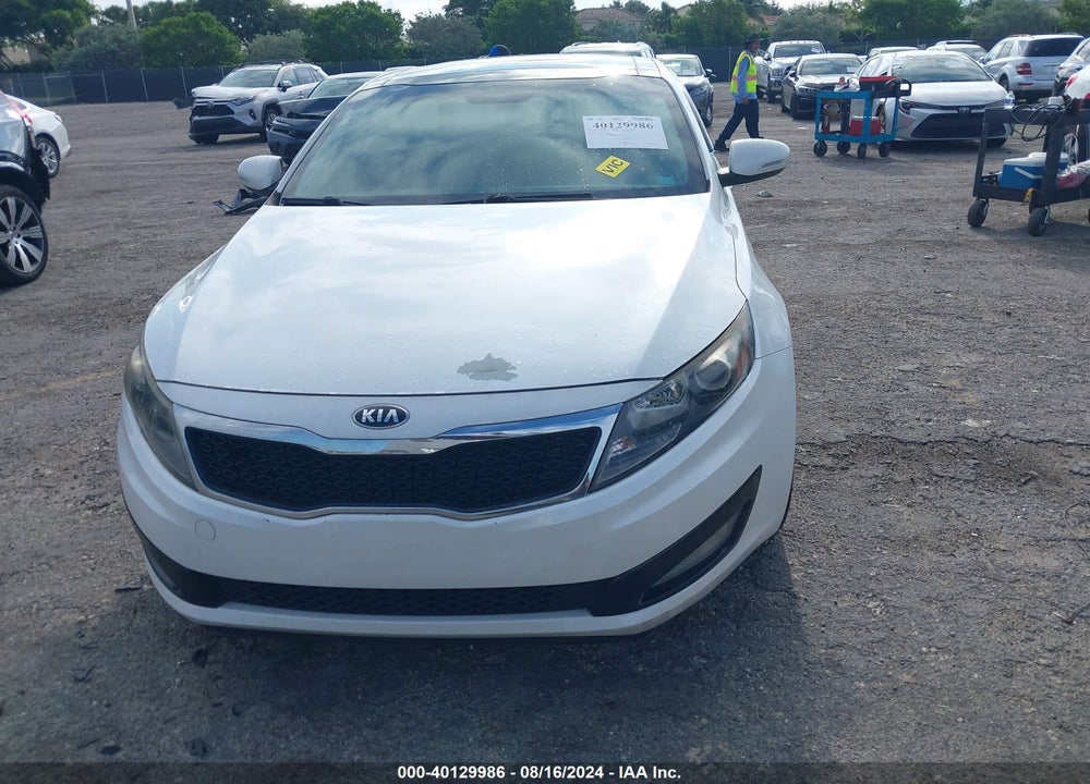 2011 KIA OPTIMA VIN: KNAGN4A72B5086000