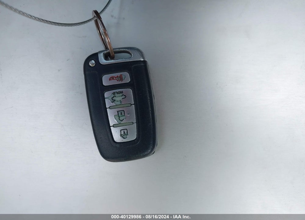2011 KIA OPTIMA VIN: KNAGN4A72B5086000