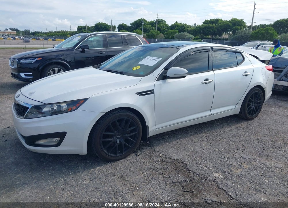 2011 KIA OPTIMA VIN: KNAGN4A72B5086000