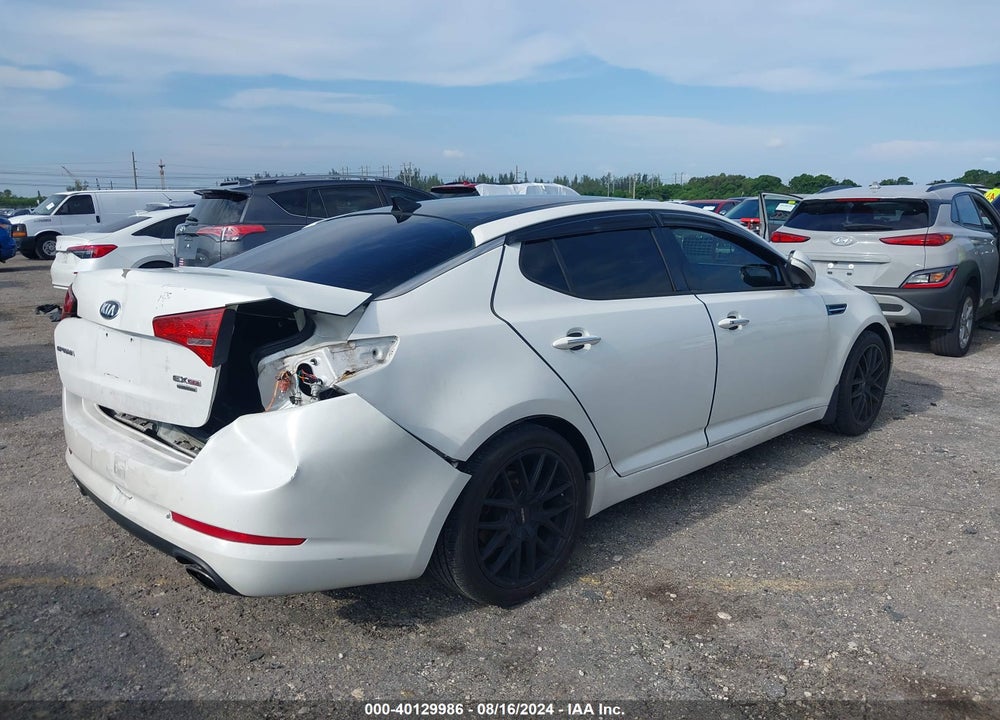 2011 KIA OPTIMA VIN: KNAGN4A72B5086000
