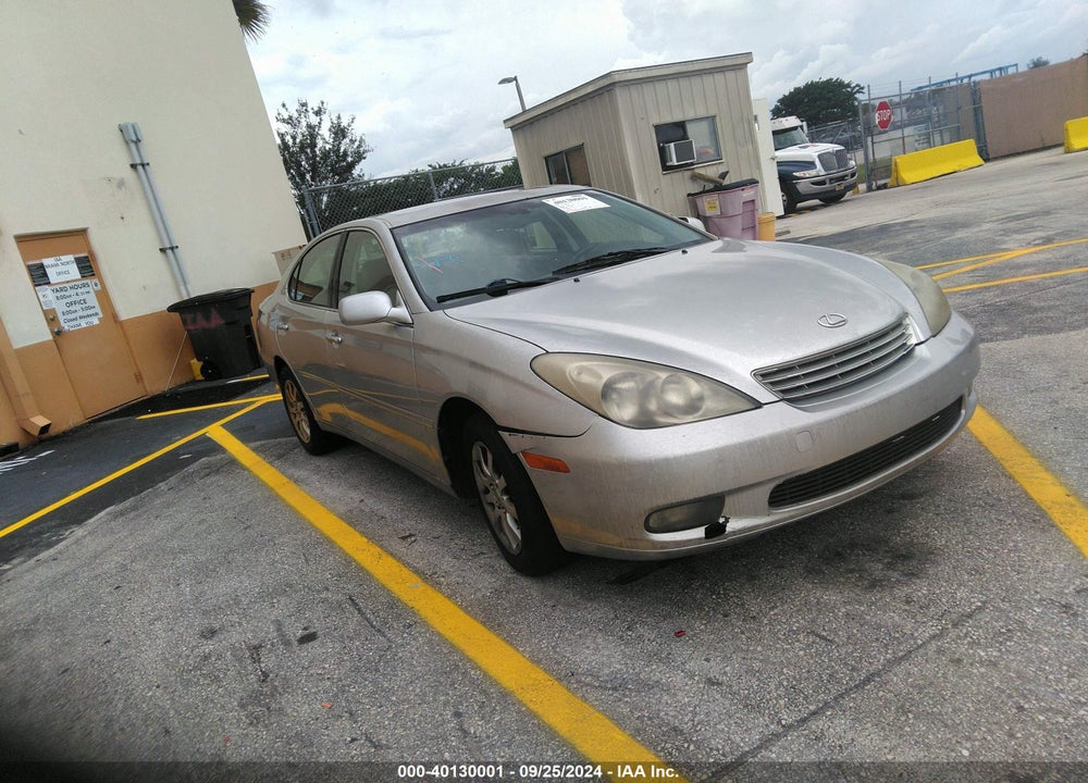 2002 LEXUS ES 300 VIN: JTHBF30G420038449