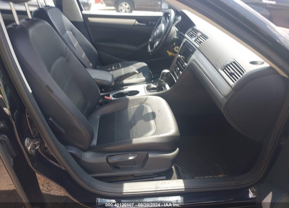 2013 VOLKSWAGEN PASSAT 2.5L SE VIN: 1VWBP7A37DC092523