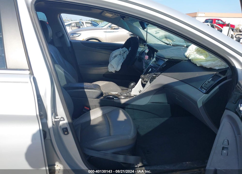 2011 HYUNDAI SONATA VIN: 5NPEC4AC2BH001010