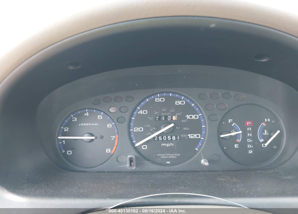 1999 HONDA CIVIC LX VIN: 2HGEJ6677XH568487