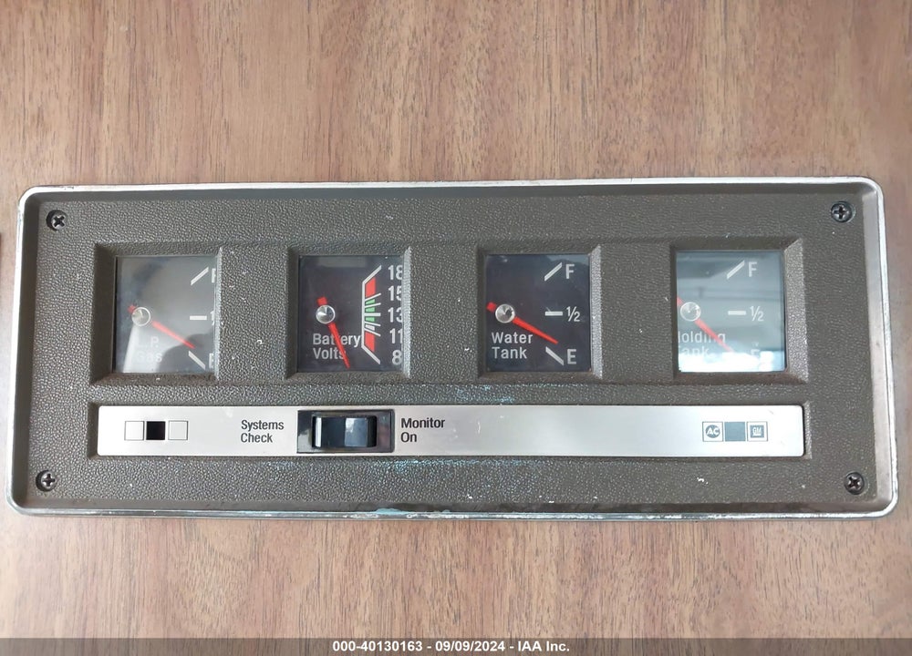 1976 GMC PALM BEACH VIN: TZE166V102650