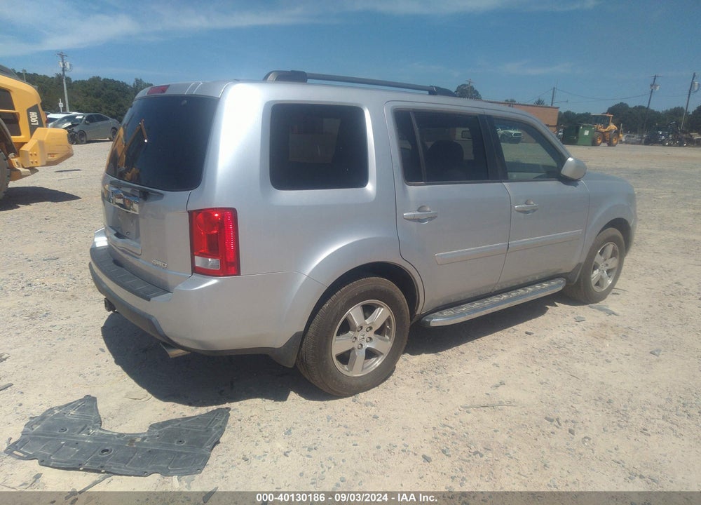 2011 HONDA PILOT EX-L VIN: 5FNYF4H59BB012760