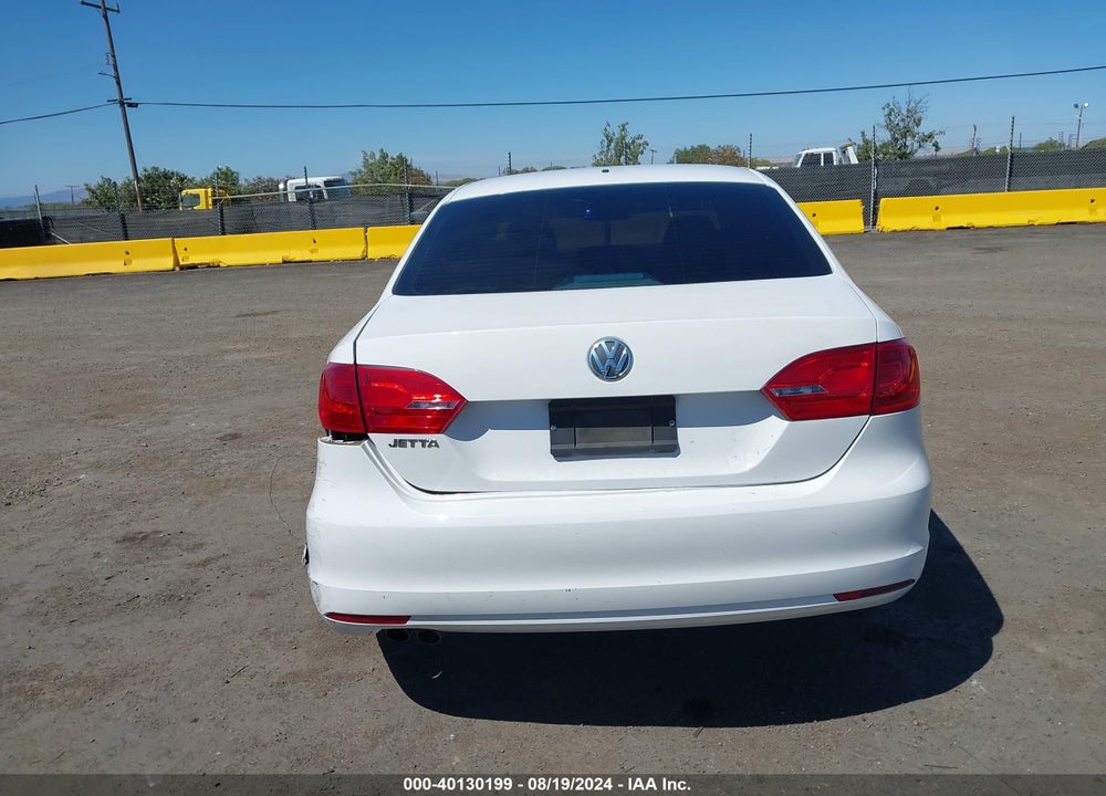 2012 VOLKSWAGEN JETTA 2.0L S VIN: 3VW2K7AJ1CM353753