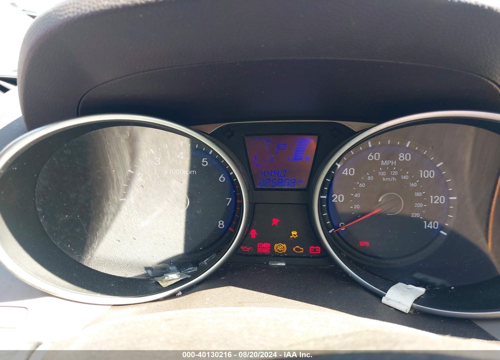 2010 HYUNDAI TUCSON GLS VIN: KM8JU3AC1AU111195