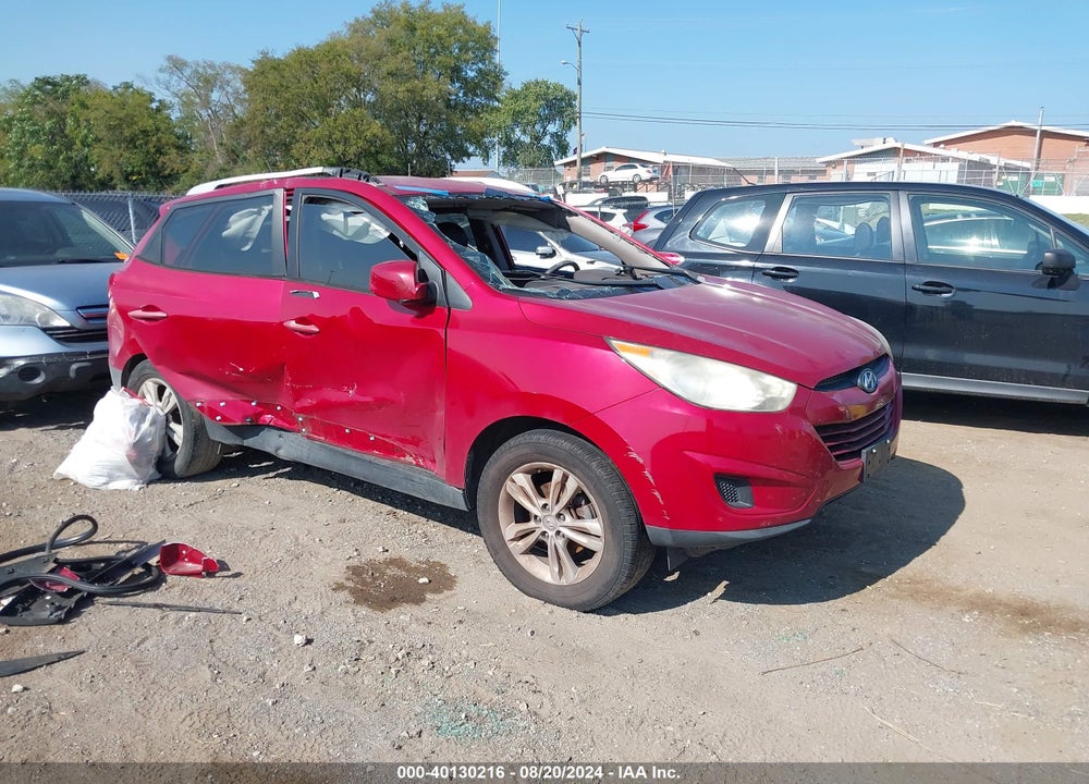2010 HYUNDAI TUCSON GLS VIN: KM8JU3AC1AU111195