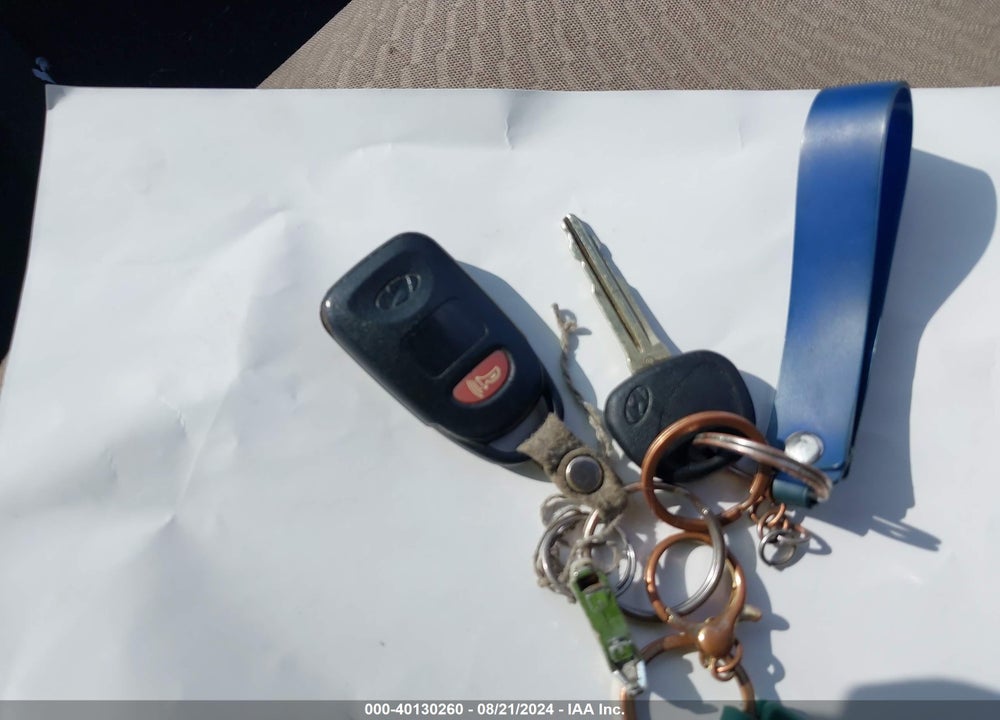 2014 HYUNDAI ELANTRA VIN: 5NPDH4AE7EH494802