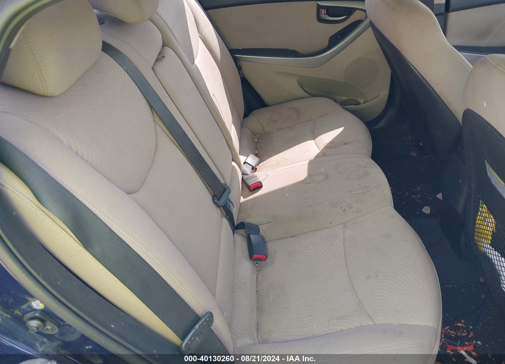 2014 HYUNDAI ELANTRA VIN: 5NPDH4AE7EH494802