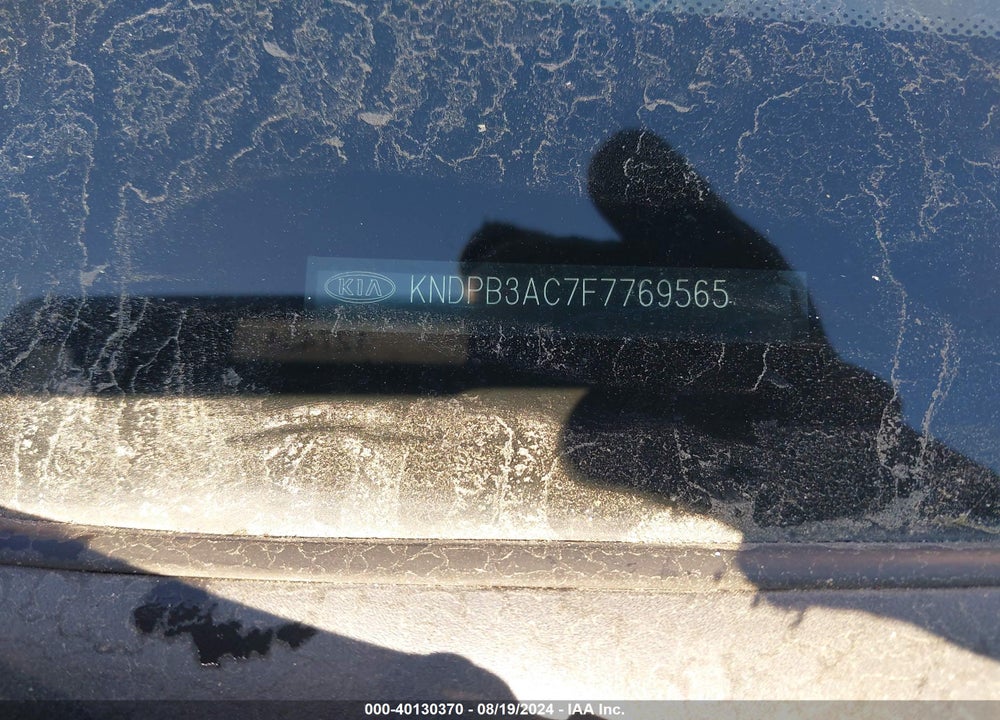 2015 KIA SPORTAGE VIN: KNDPB3AC7F7769565