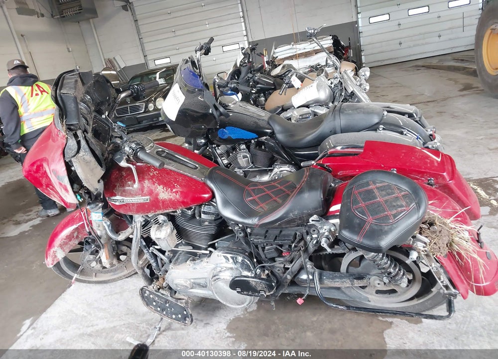 2021 HARLEY-DAVIDSON FLHX VIN: 1HD1KBC16MB644660