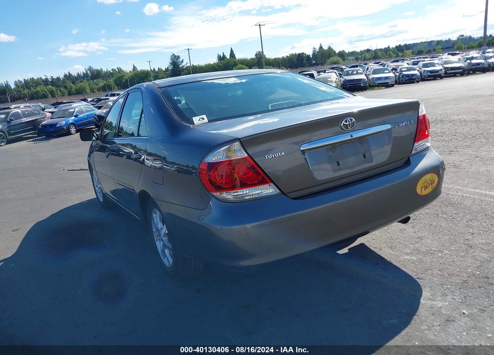 2005 TOYOTA CAMRY XLE VIN: 4T1BE30K85U517801