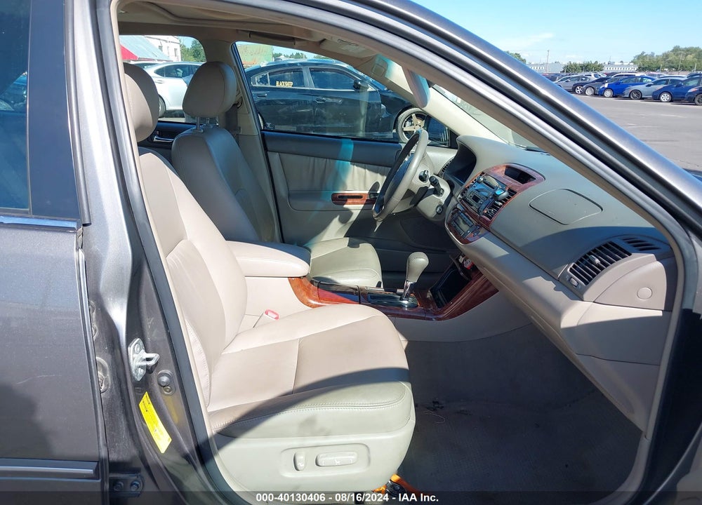 2005 TOYOTA CAMRY XLE VIN: 4T1BE30K85U517801