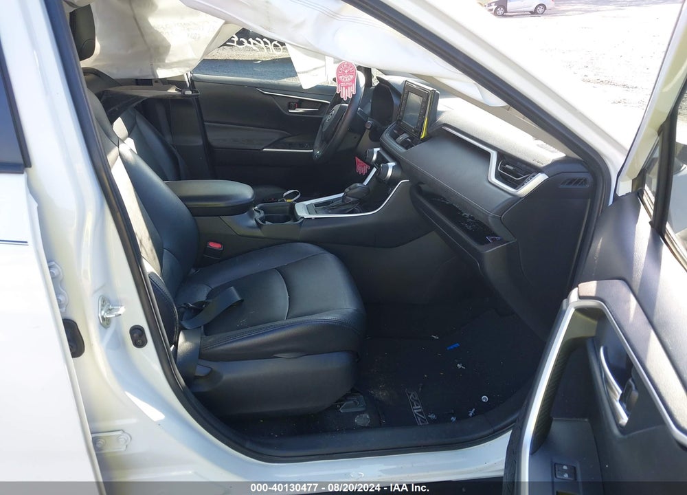 2020 TOYOTA RAV4 XLE VIN: 2T3W1RFV8LW095700