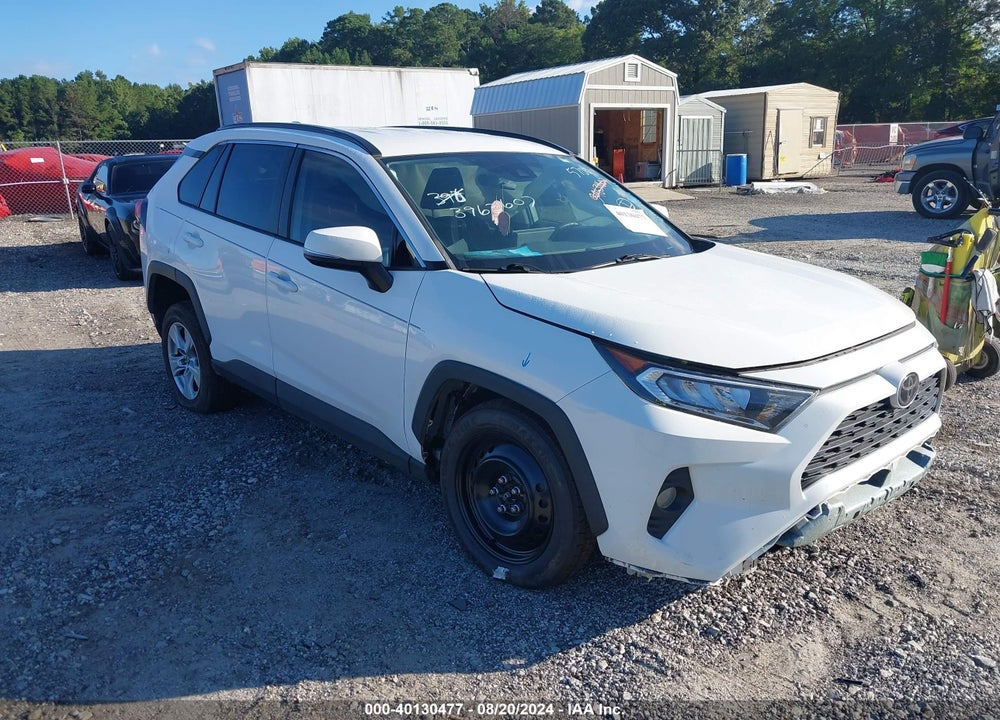 2020 TOYOTA RAV4 XLE VIN: 2T3W1RFV8LW095700