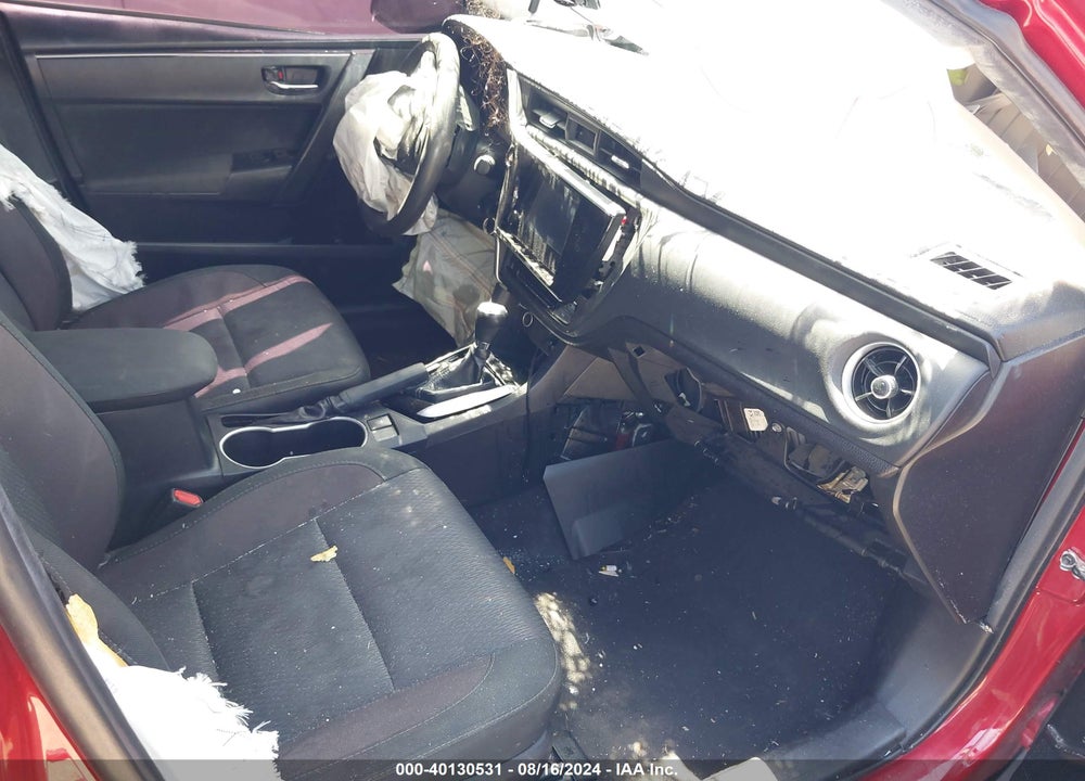 2019 TOYOTA COROLLA LE VIN: 2T1BURHE1KC139788