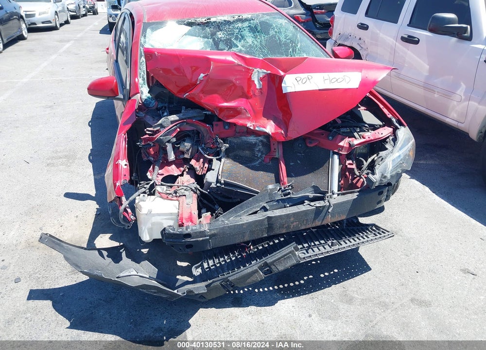 2019 TOYOTA COROLLA LE VIN: 2T1BURHE1KC139788