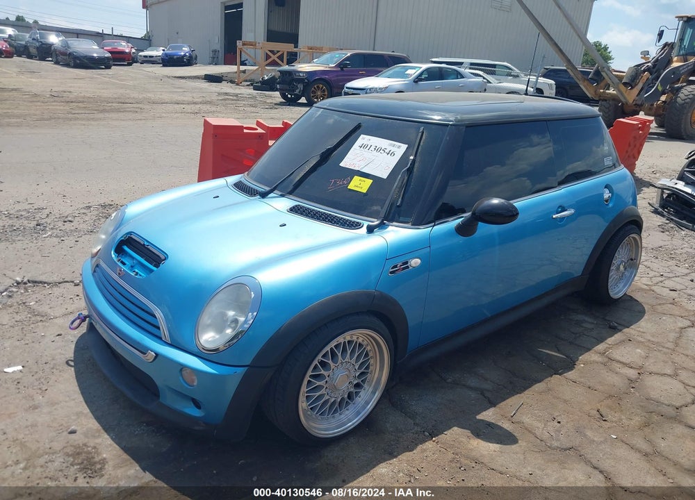 2002 MINI COOPER S VIN: WMWRE33412TD52577