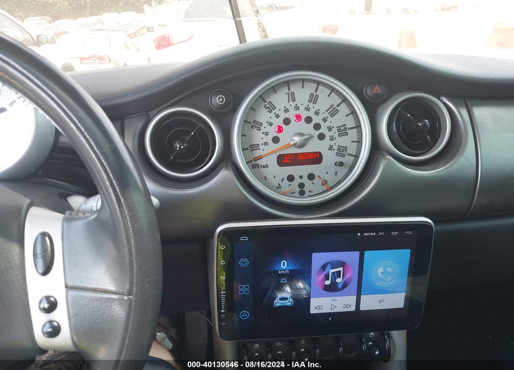 2002 MINI COOPER S VIN: WMWRE33412TD52577