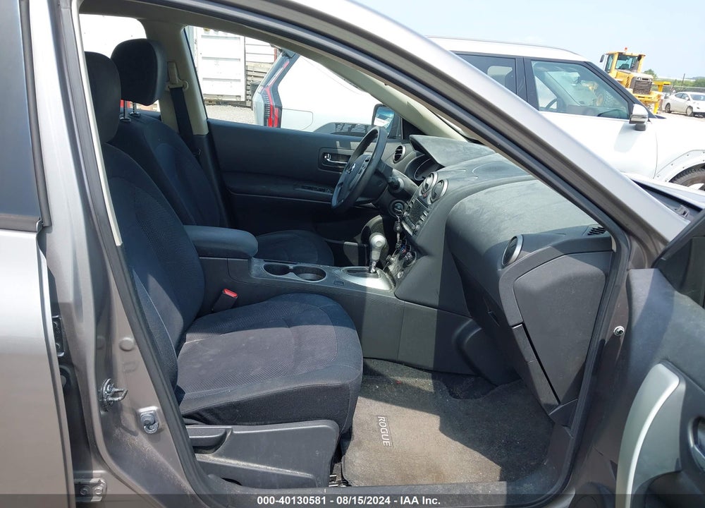 2014 NISSAN ROGUE SELECT S VIN: JN8AS5MV1EW717534