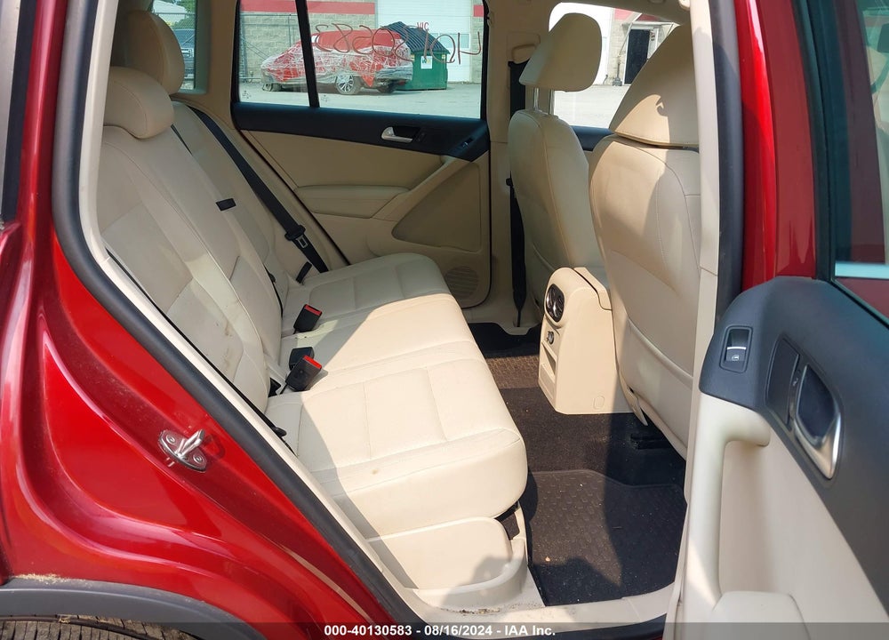 2016 VOLKSWAGEN TIGUAN SE VIN: WVGBV7AX9GW041079