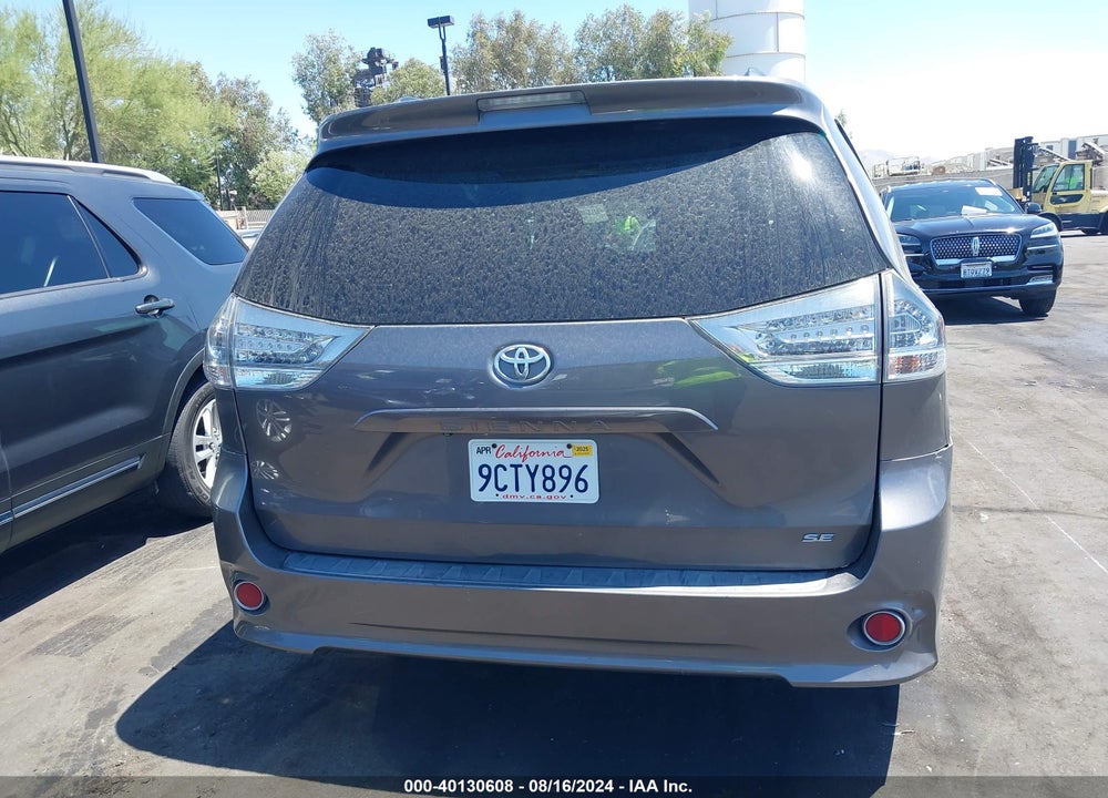 2015 TOYOTA SIENNA SE PREMIUM 8 PASSENGER VIN: 5TDXK3DCXFS598800