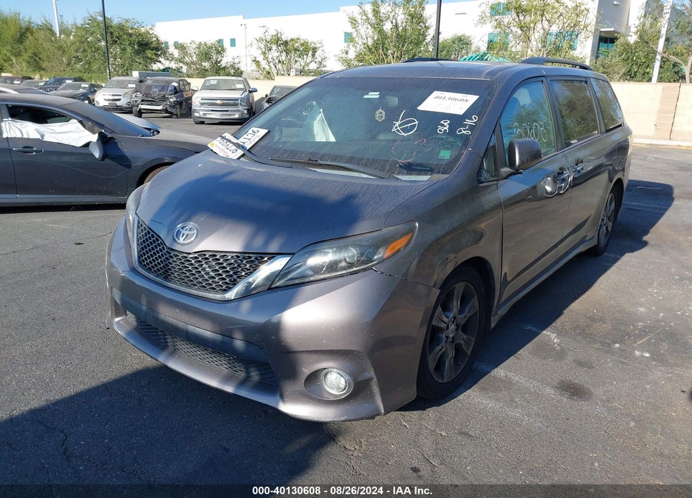 2015 TOYOTA SIENNA SE PREMIUM 8 PASSENGER VIN: 5TDXK3DCXFS598800