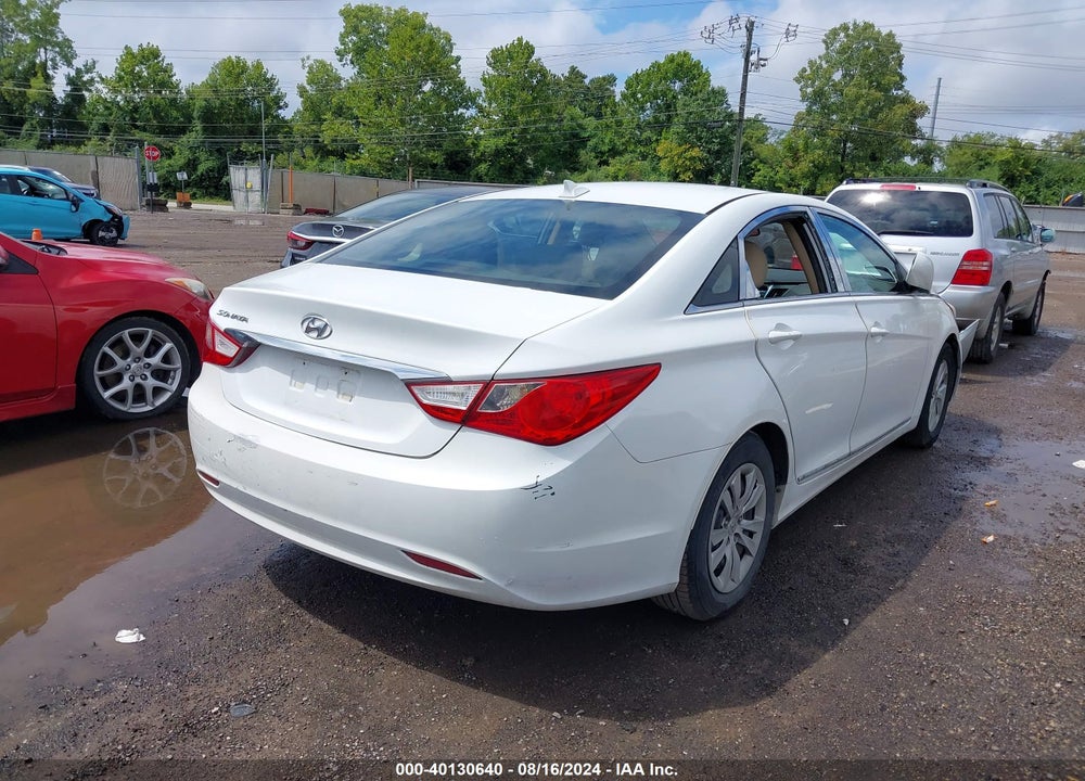 2013 HYUNDAI SONATA GLS VIN: 5NPEB4AC6DH511947