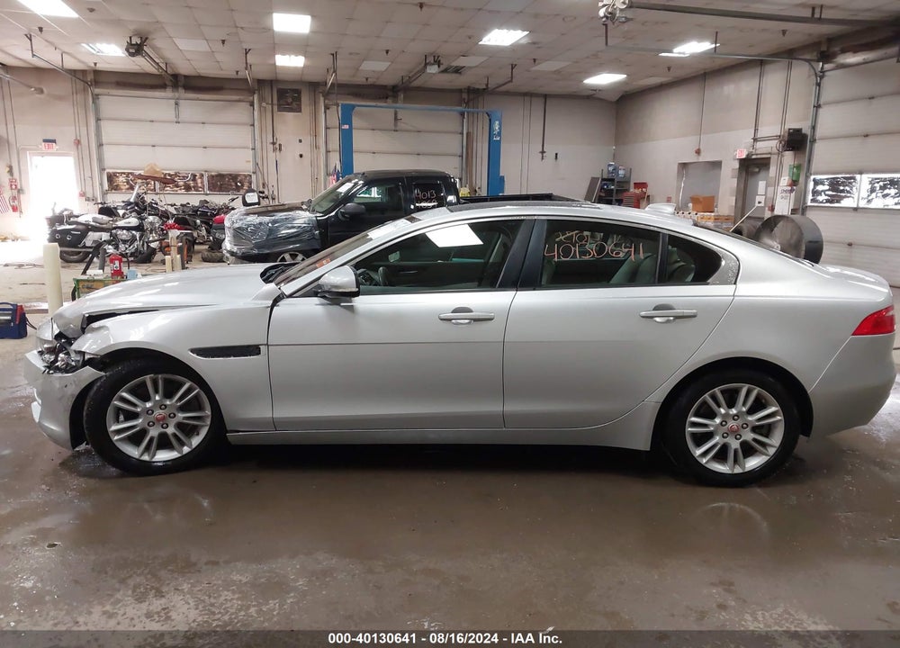 2017 JAGUAR XE 25T PREMIUM VIN: SAJAD4BG3HA974511
