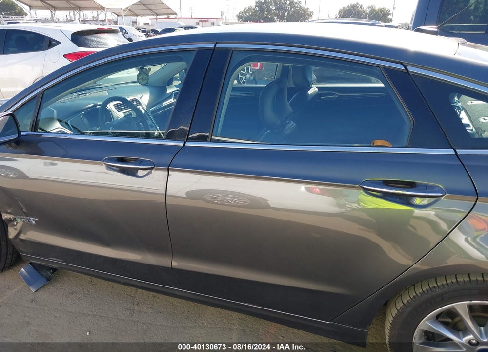2018 FORD FUSION ENERGI VIN: 3FA6P0PU8JR246123