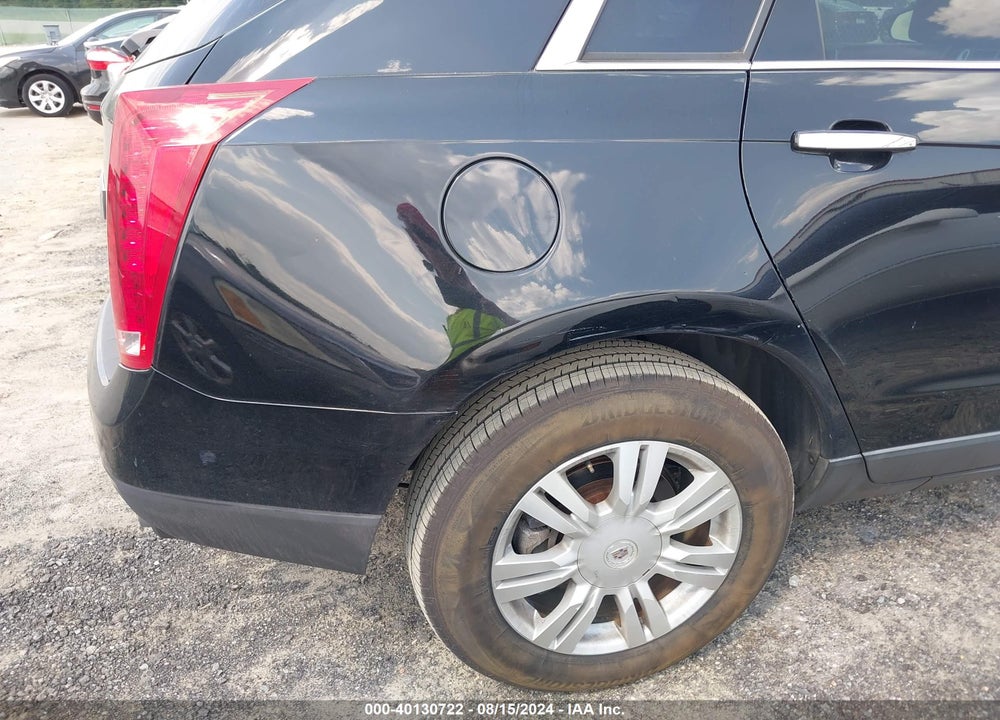 2011 CADILLAC SRX LUXURY COLLECTION VIN: 3GYFNAEY2BS670011
